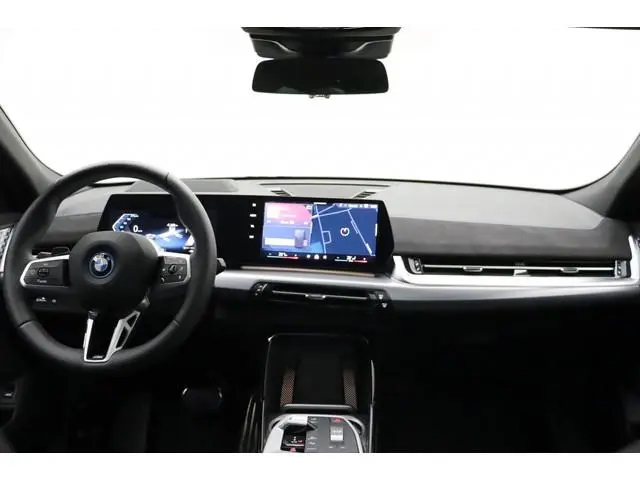 BMW iX2 xDrive30 65kWh | M-Sport | Harman-Kardon | Pano | 313PK!