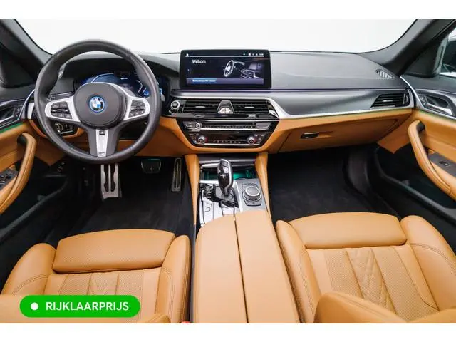 BMW 5-serie 545e xDrive High Exec. M-sport Black Edition 394 PK automaat | Open Dak  | Trekhaak elec...