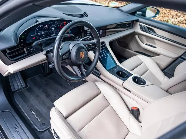 Porsche Taycan