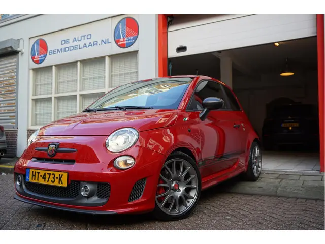 Fiat 500 1.4 T-Jet Abarth 595 Competizione BREMBO | CARBON | INTERSCOPE | Schaalstoelen | 4 pijps Sp...