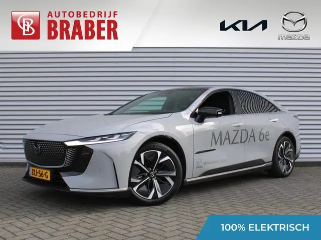 Mazda 6e Takumi Long Range 80 kWh | Stuur-/stoelverwarming + ventilatie | 360 camera | Pano dak | Zw...