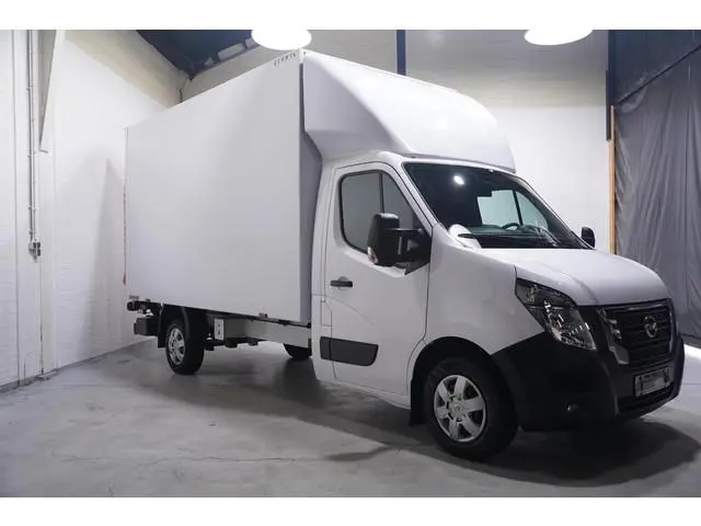 Nissan Interstar