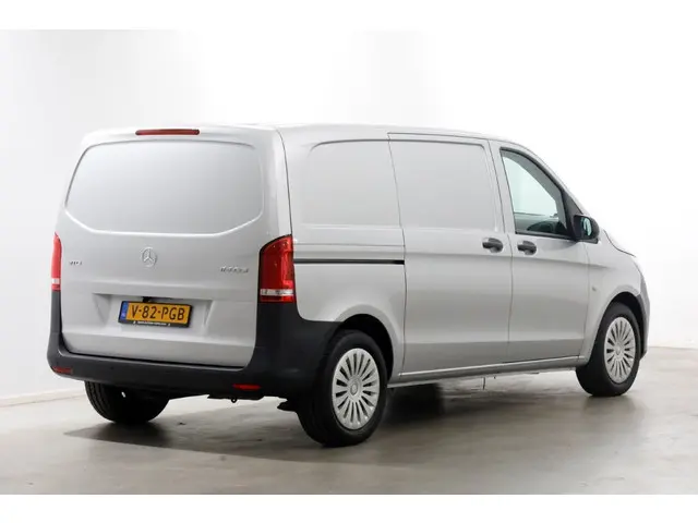 Mercedes-Benz Vito 114 CDI 136pk Compact 9G Automaat 2x Schuifdeur/LED/Camera/Inrichting 11-2022