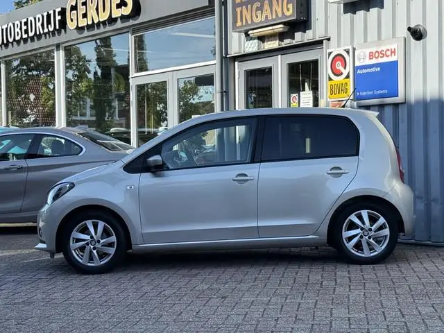SEAT Mii 1.0 Sport Dynamic | STOELVERWARMING | BLUETOOTH | NAVI | LICHTMETAAL |