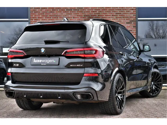 BMW X5 xDrive40d M-Sport 7pers Pano Luchtv ACC Trekh H/K HUD 22inch 4WS Comf-seat