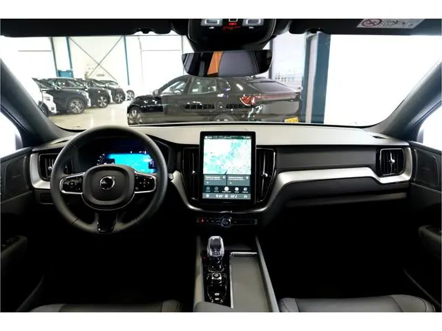 Volvo XC60 2.0 T6 AWD 247kW/336pk Aut8 MJ2027, NIEUW €83.347! Plug-in Ultra Black Ed. LUCHTVERING +...