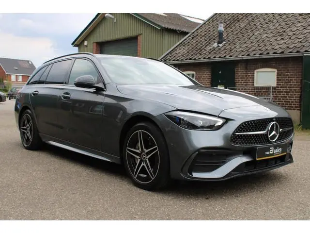 Mercedes-Benz C-klasse Estate 300 e Solution AMG SOh 97,6% SFEER TREKHAAK FULL LED 50000KM!!!