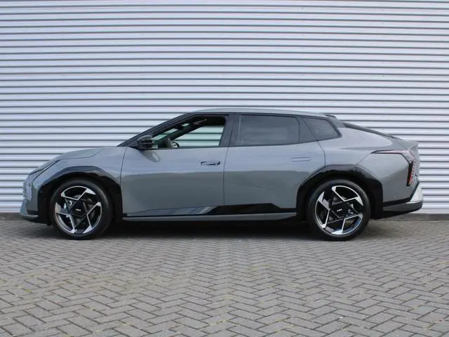 Kia EV4