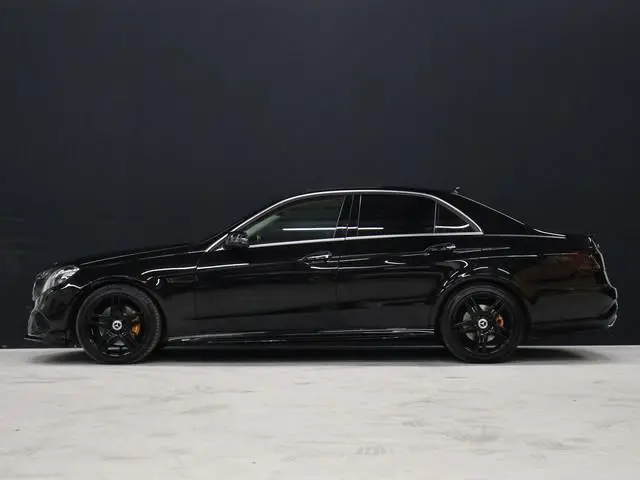 Mercedes-Benz E-klasse 350 4MATIC Sport Avantgarde [PANO, HARMAN/KARDON, MEMORY SEATS, AMG-STUUR, CA...