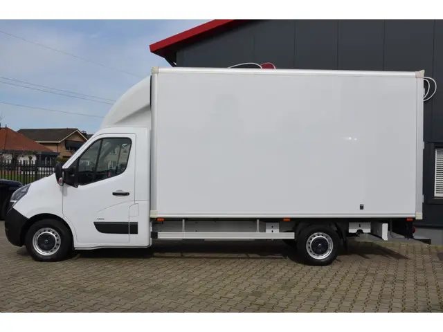 Opel Movano E-Movano 55kw Automaat  Ideaal voor de zero-emissiezone