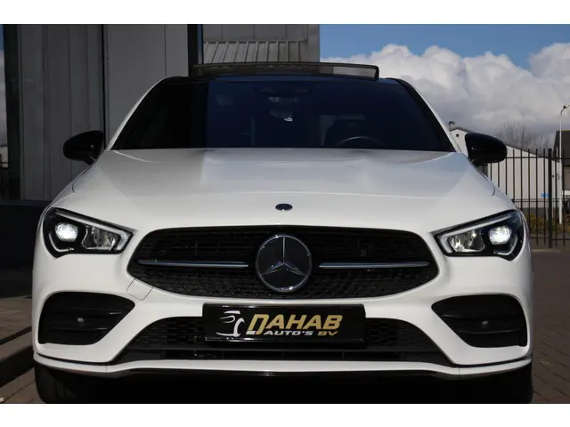 Mercedes-Benz CLA-klasse 250 e AMG Edition | Pano | Nightpakket | Sfeerverlichting