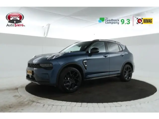 Lynk & Co 01