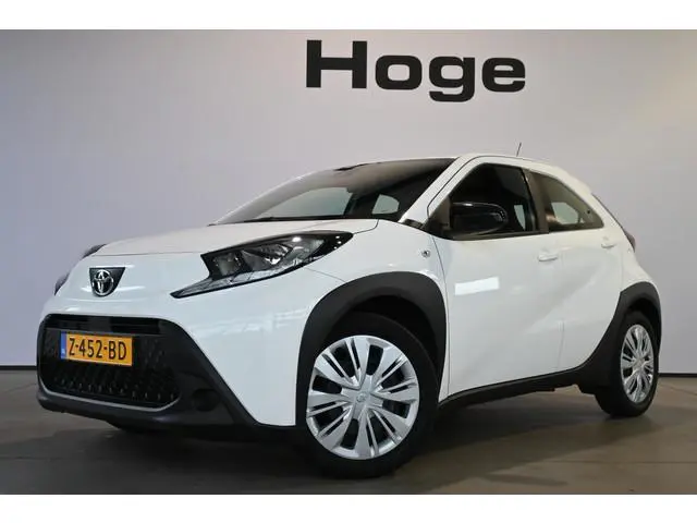 Toyota Aygo X 1.0 VVT-i MT Play Nap! Airco Adaptieve Cruise Camera CarPlay 1e Eigenaar! Inruil Mogel...