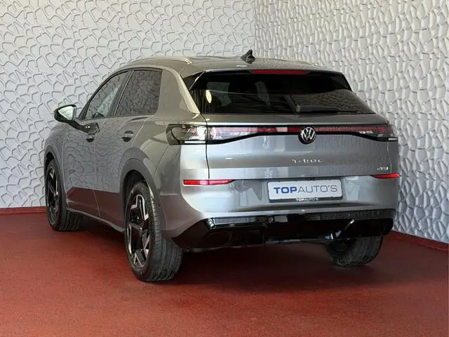 Volkswagen T-Roc 1.5 eTsi 150PK R-LINE EDITION BLACK STYLE IQ LED/GRIL/LOGO STOEL/STUUR.VERW ELEK.KL...