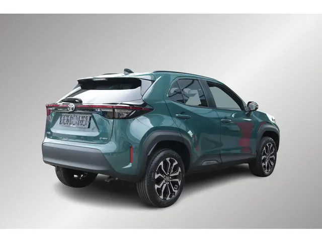 Toyota Yaris Cross 1.5 Hybrid 115 Dynamic, Comfortpack, BSM, Nieuw en snel leverbaar met €2000,- Inr...