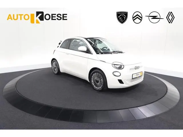 Fiat 500 C Icon 42 kWh | 97,3% SOH | Convenience Pack | Camera | Dodehoekdetectie | Stoelverwarming
