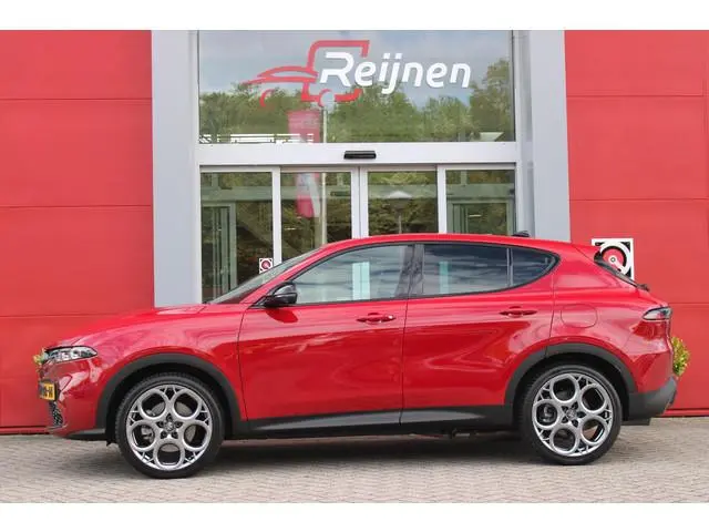 Alfa Romeo Tonale 1.3T PHEV 280PK EDIZIONE BUSINESS | AFNEEMBARE TREKHAAK | ALL SEASON BANDEN | PREM...