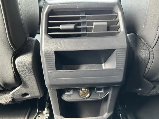 Peugeot e-3008