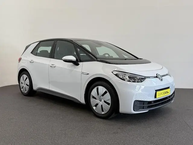 Volkswagen ID.3 Life 58 kWh SOH 92% Navigatie Apple Carplay Android Auto Parkeersensoren Adaptive Cr...