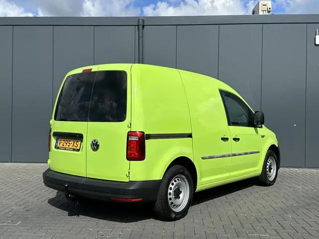 Volkswagen Caddy 2.0 TDI 102 PK / DSG AUTOMAAT / L1H1 / INRICHTING / 1e EIG. / TREKHAAK / CRUISE