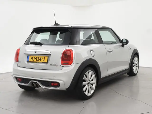 MINI 3-Deurs 2.0 Cooper S 192 PK WHITE SILVER + BRUIN LEDER | CHILI | STOELVERW. | BREEDBEELD NAVIGA...