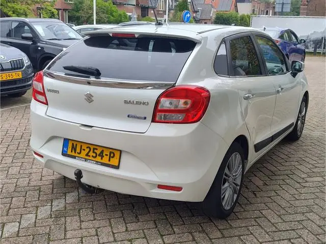 Suzuki Baleno 1.2 SMART HYBRID HIGH EXECUTIVE Xenon | Adaptive Cruise | Navi | Clima