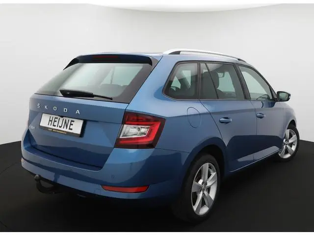 ŠKODA Fabia Combi TSI 95PK BUSINESS EDITION TREKHAAK/CAMERA/NAVI/PANORAMADAK