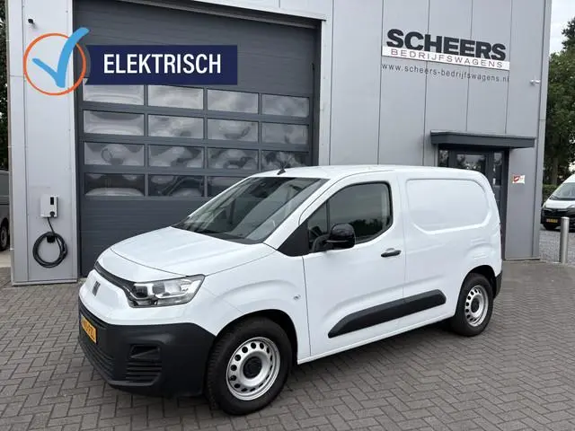 Fiat E-Doblò 50 kWh 3-zits | navigatie | cruise