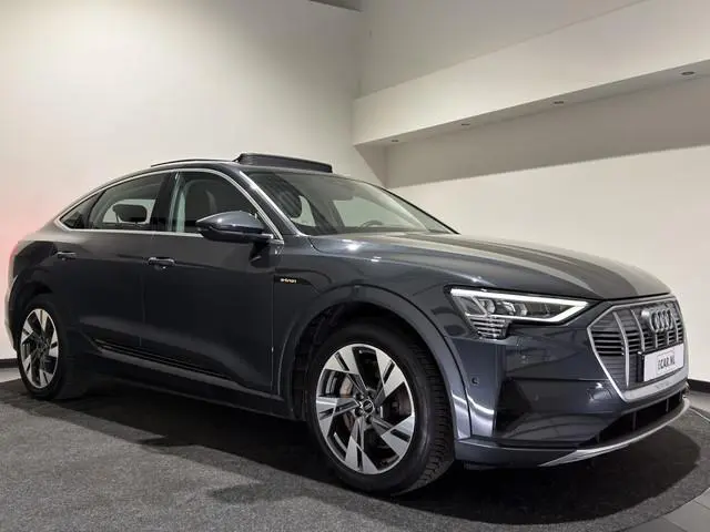 Audi e-tron Sportback 55 quattro Business edition Plus 95 kWh | SOH 92,3 % | Leder interieur | Pano...