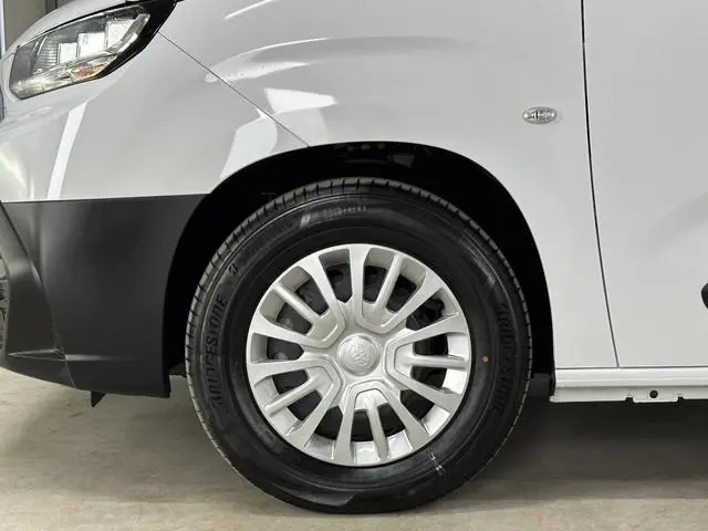 Toyota pro-ace