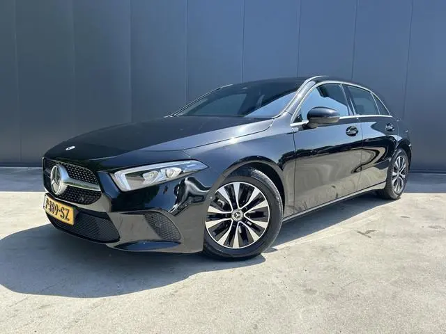 Mercedes-Benz A-klasse 180 Business Solution 1e EIGENAAR CAMERA NAVI CRUISE ECC LMV