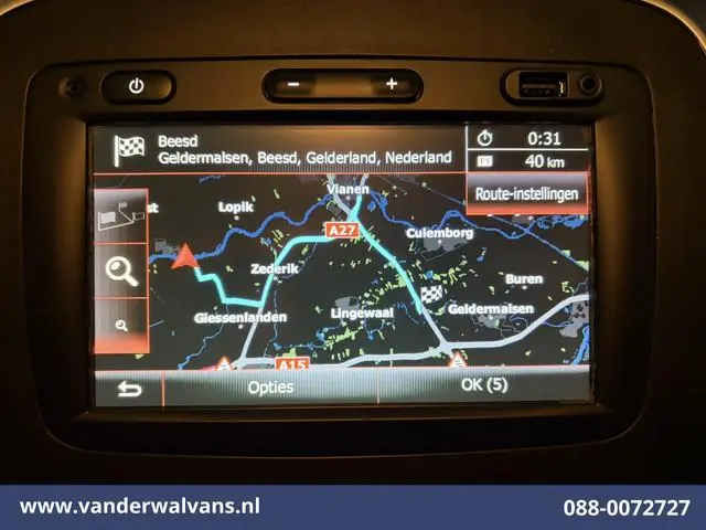 Nissan NV300