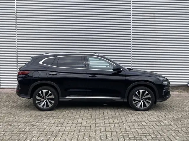BYD SEAL U