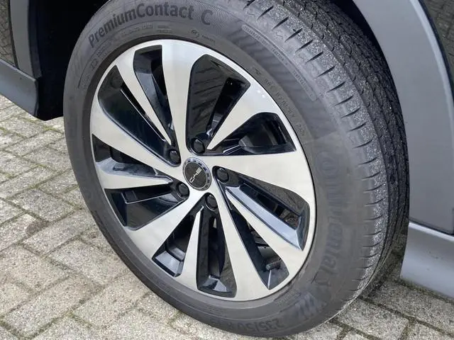 BYD SEAL U