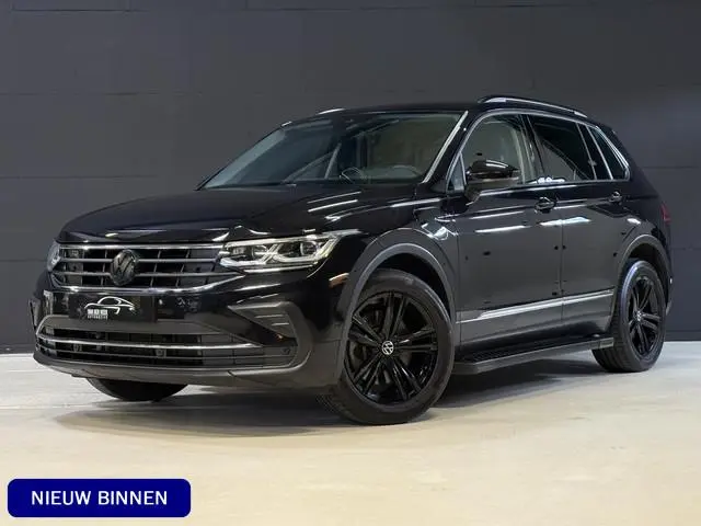 Volkswagen Tiguan 1.4 TSI eHybrid R-Line Business+ | SOH 100% | Camera | Stoelverwarming | Dodehoeks...