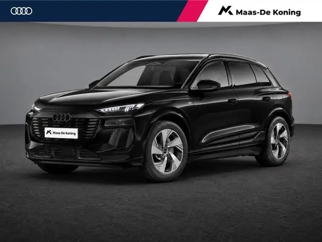 Audi Q6 e-tron S edition 83 kWh 252 PK · Glazen panoramadak · Trekhaak elek. wegklapbaar · Optiekpak...