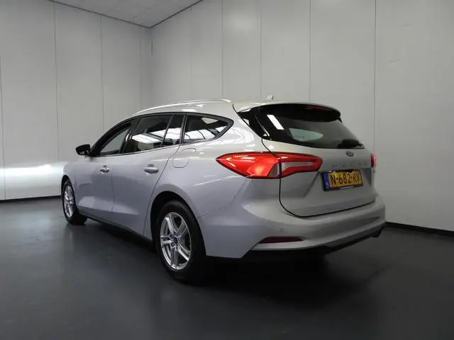 Ford Focus Wagon 1.0 EcoBoost Hybrid Trend Business NAVI/CAMERA/CRUISE/LED/16"LMV!