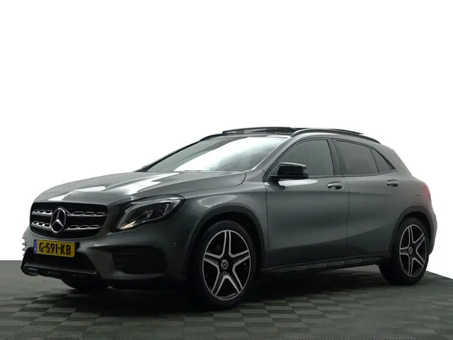 Mercedes-Benz GLA-klasse 180 AMG Night Edition Aut- Panoramadak, Sfeerverlichting, Camera, Dynamic S...