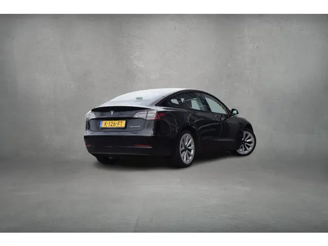 Tesla Model 3 Long Range AWD 75 kWh  | Pano | Navi | Cruise | Voice control | 18"|