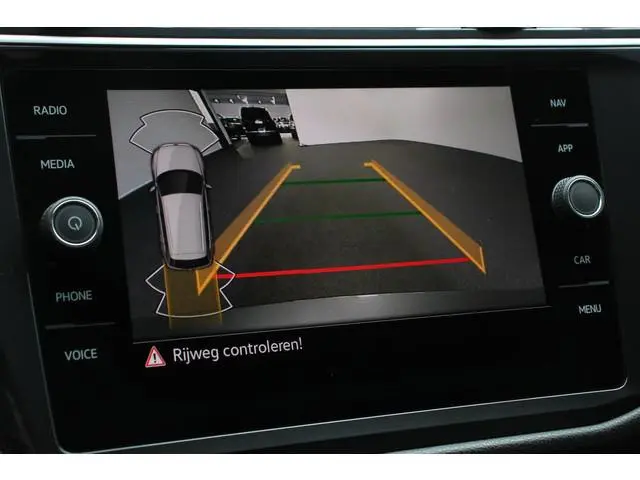 Volkswagen Tiguan Allspace 1.5 TSI 150pk DSG Move 7p.  Navigatie Apple Carplay/Android Auto Wireless...