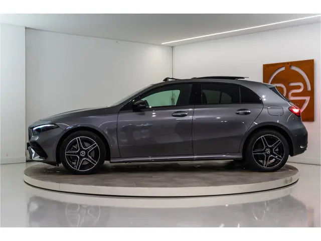 Mercedes-Benz A-klasse 250 e Premium AMG Facelift 218PK | Pano | Keyless | Sfeer | Night | Fabrieksg...