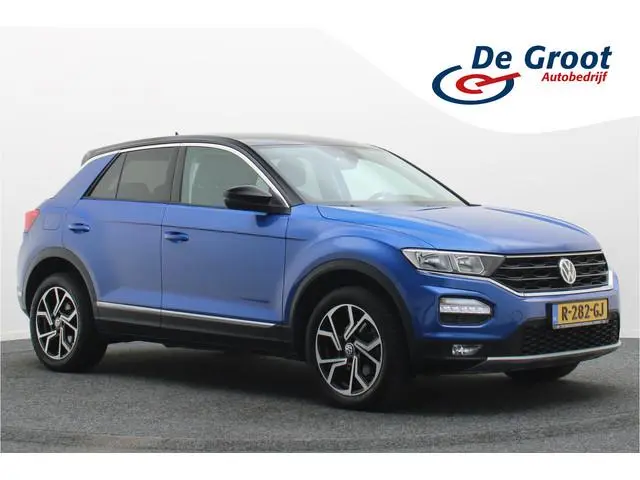 Volkswagen T-Roc 1.5 TSI Sport Virtual Cockpit, Cruise, Apple Carplay, Verwarmde Stoelen, Trekhaak,...