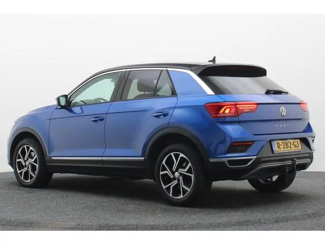 Volkswagen T-Roc 1.5 TSI Sport Virtual Cockpit, Cruise, Apple Carplay, Verwarmde Stoelen, Trekhaak,...