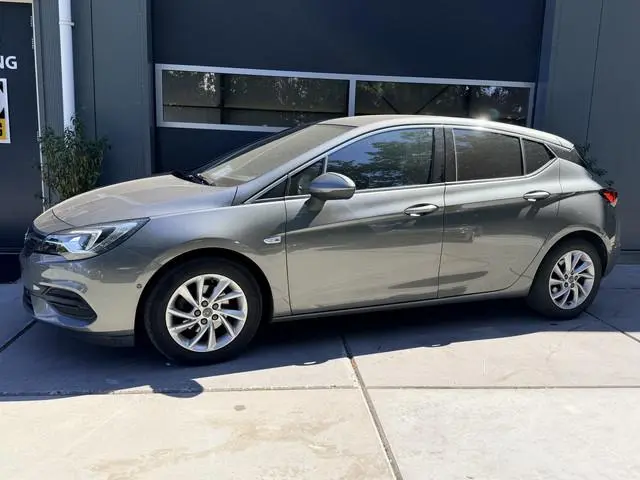 Opel Astra 1.2 Turbo 110pk H6 Elegance Climate Control Stoel - Stuurverwarming Navigatie Trekhaak Ca...