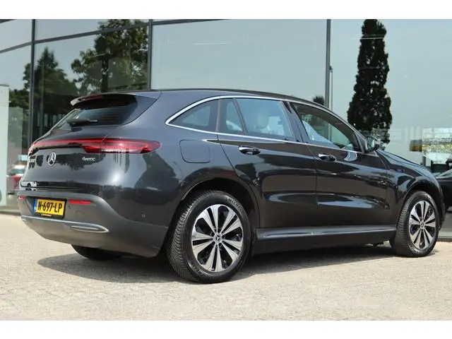 MERCEDES-BENZ EQC 400 4MATIC BUSINESS SOLUTIONS 80 KWH | SOH 96% | CAMERA | CARPLAY | LEDER | KEY-LE...