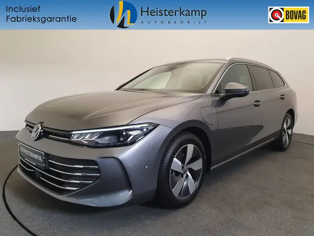 Volkswagen Passat Variant 1.5 eHybrid 204pk DSG/AUT Business Wegklapbare trekhaak, Head-up, Camera