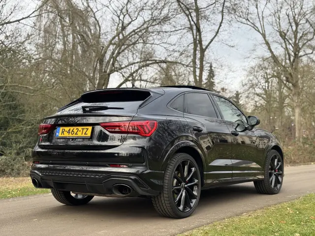Audi RSQ3
