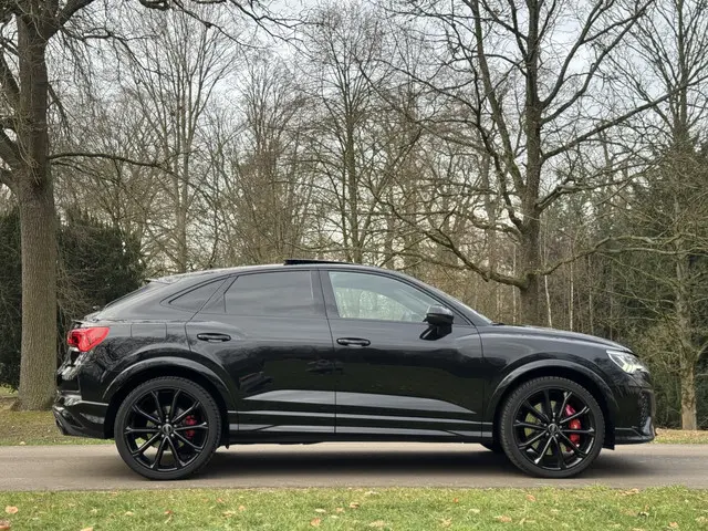 Audi RSQ3