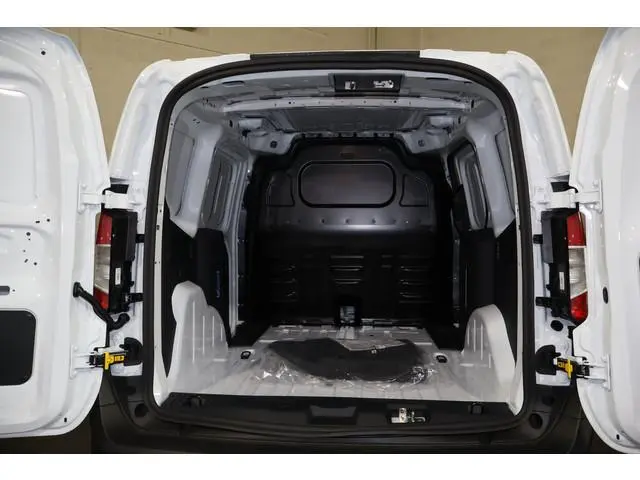 Ford E-Transit Courier