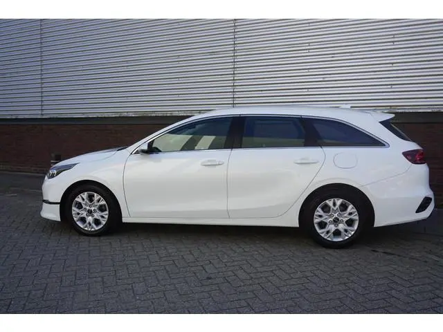 Kia Ceed Sportswagon 1.0 T-GDi 120PK Hybrid/Automaat/Trekhaak/ Dealeronderhouden/Metallic lak.